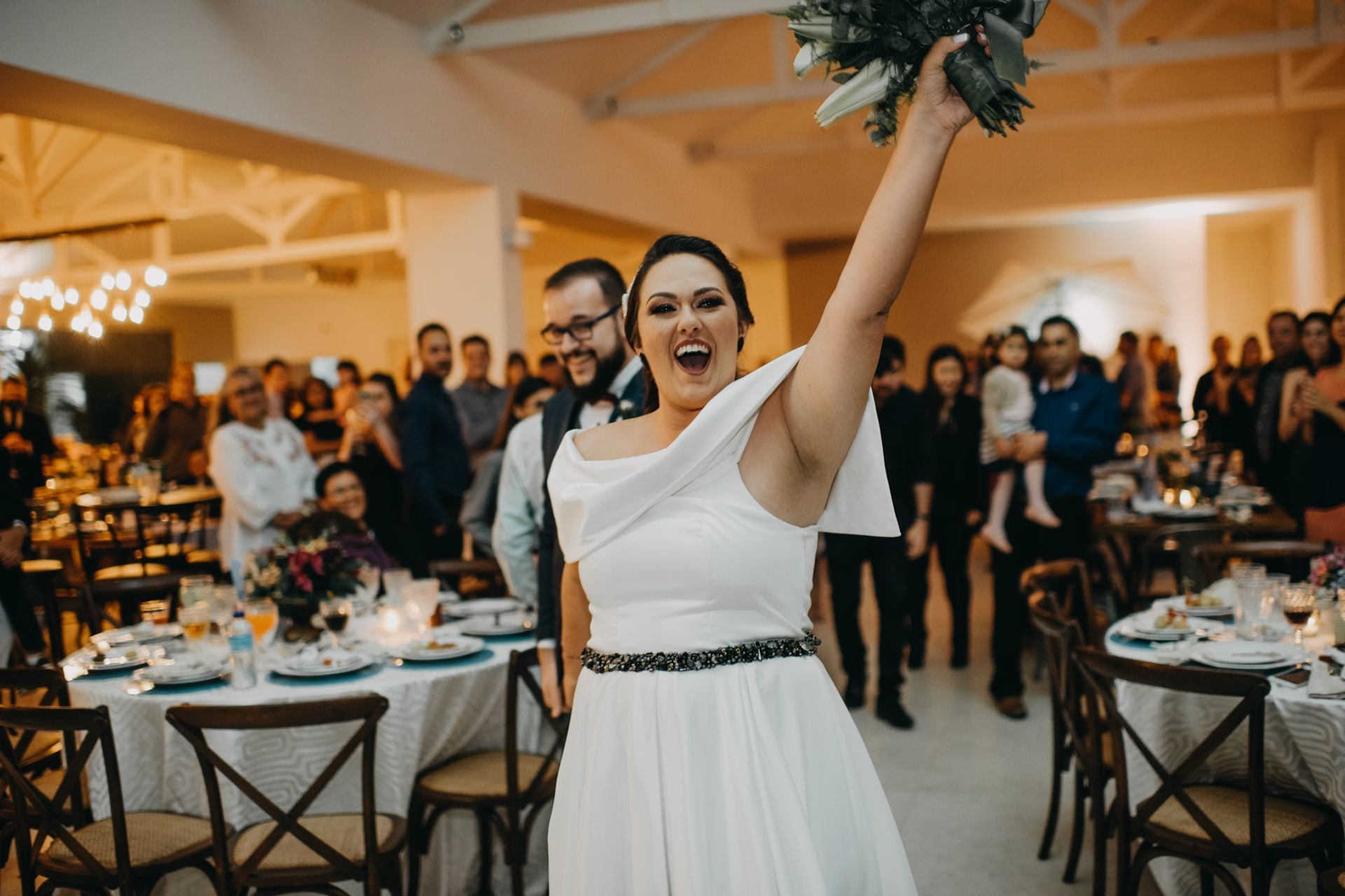Foto Casamento urban chic autêntico e animado em Santa Bárbara D’oeste – Hellen & Marco Foto Casamento urban chic autêntico e animado em Santa Bárbara D’oeste – Hellen & Marco - Imagem 49