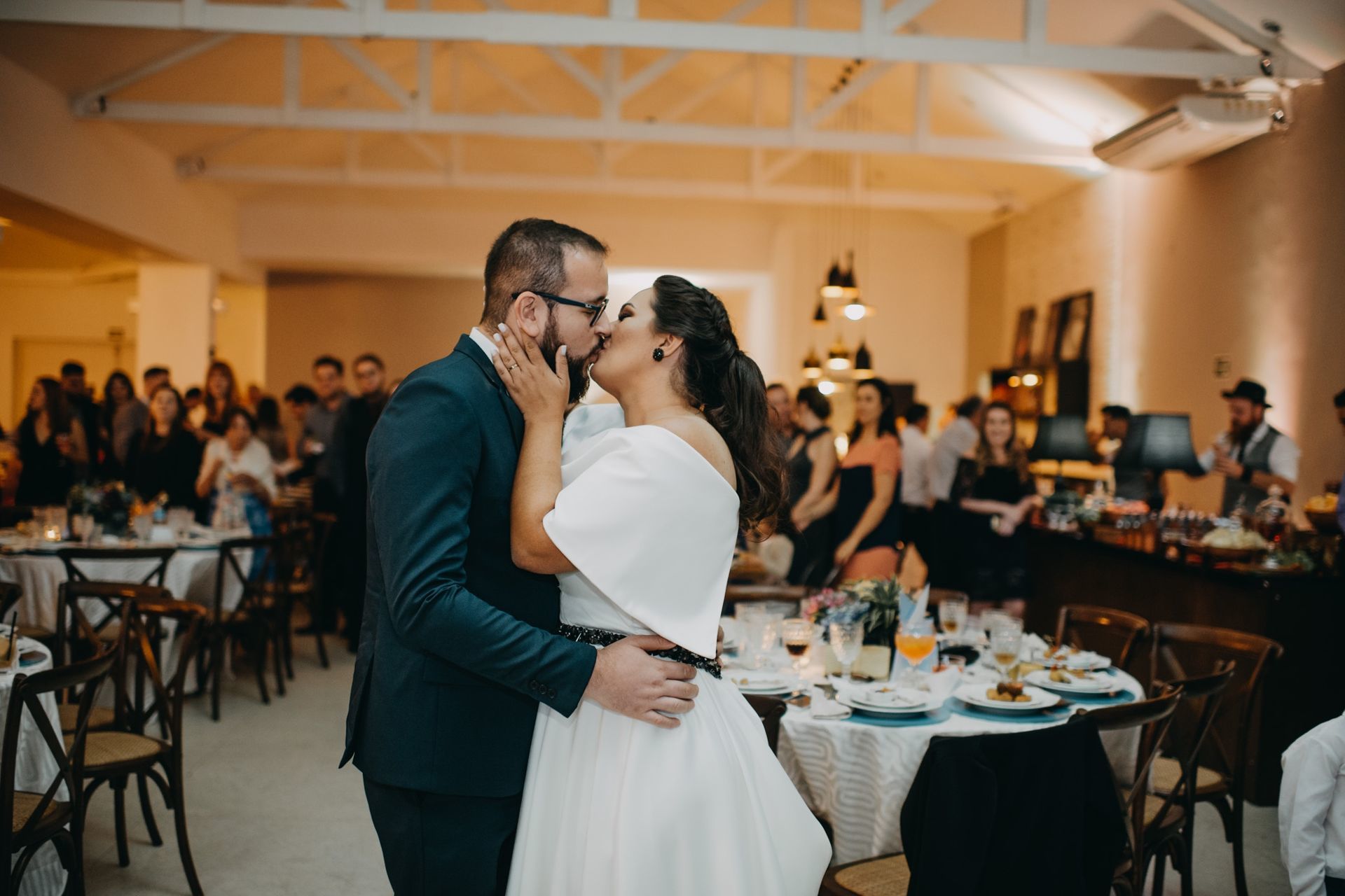 Foto Casamento urban chic autêntico e animado em Santa Bárbara D’oeste – Hellen & Marco Foto Casamento urban chic autêntico e animado em Santa Bárbara D’oeste – Hellen & Marco - Imagem 54